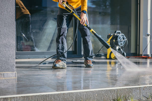 Why Choose Our Certified Pressure Washing Experts for Your Project Needs in Ross, CA?